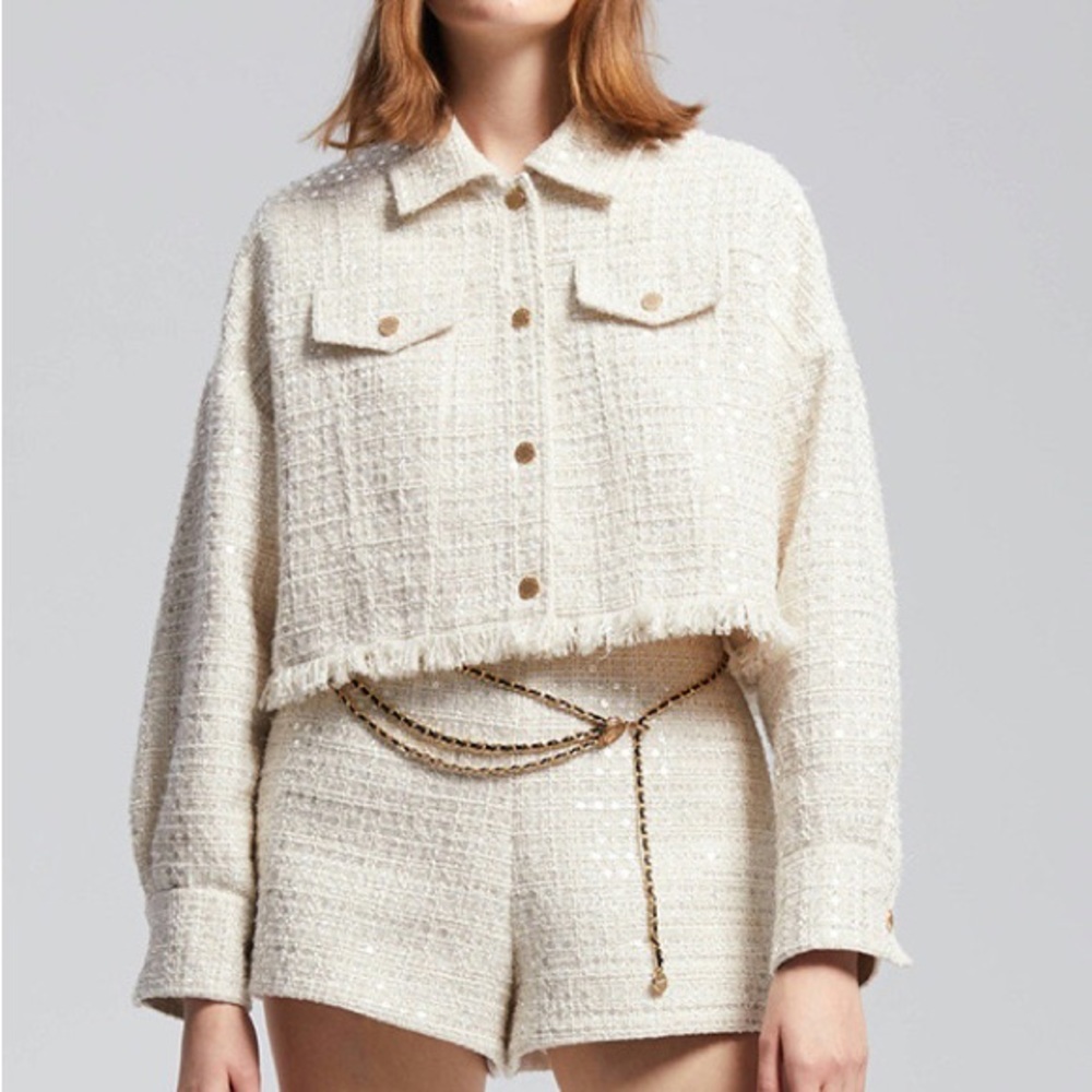 Fashionable coat and shorts set